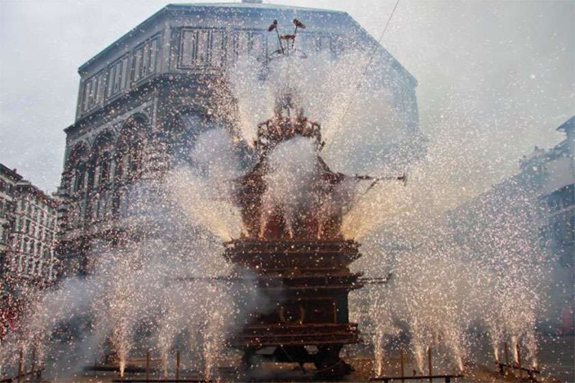 Easter in Florence, an explosive tradition