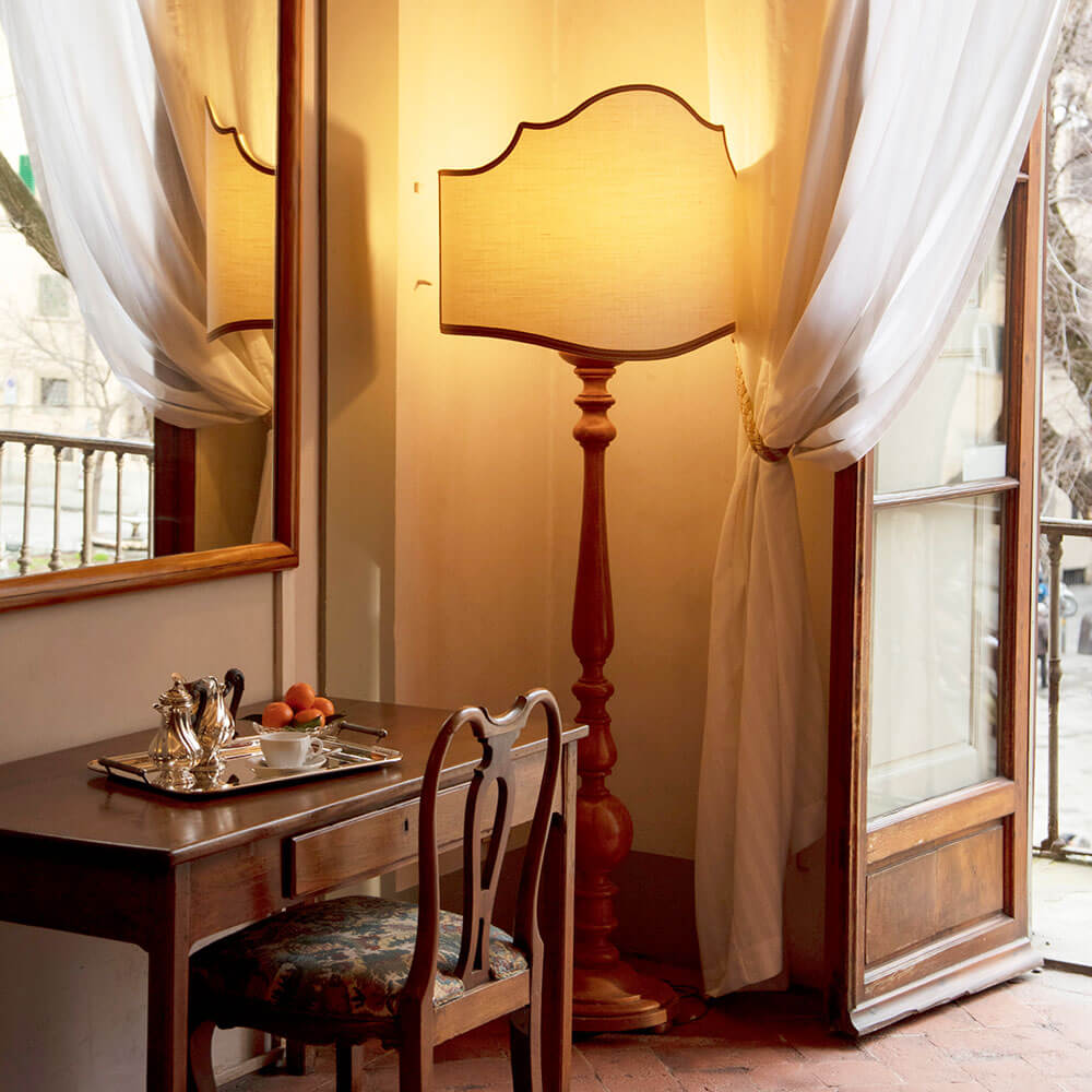 hotel-palazzo-guadagni-deluxe-room-with-balcony-2A