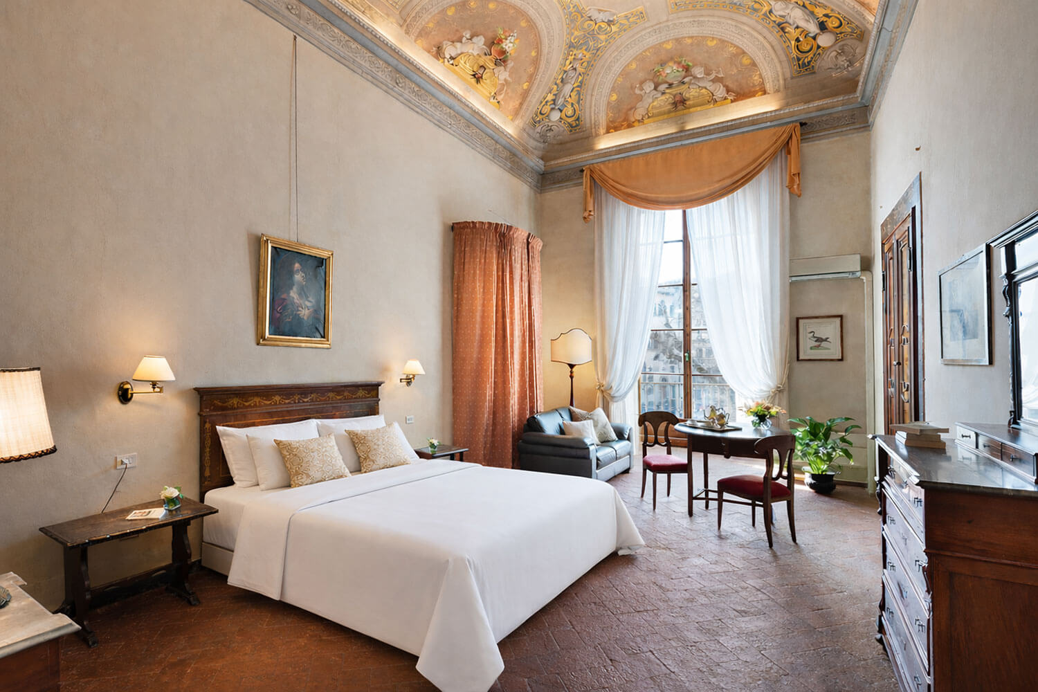 hotel-palazzo-guadagni-deluxe-room-with-balcony-10